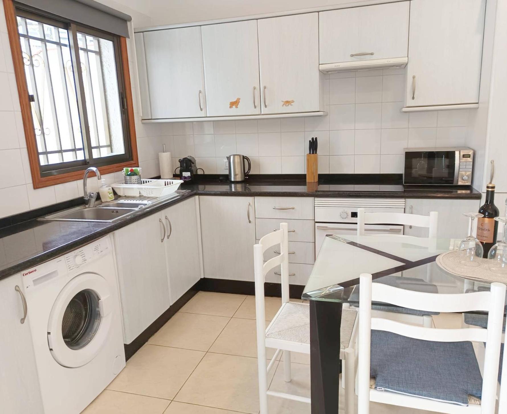 Hibisco Holiday Home Los Gigantes Puerto de Santiago  Exteriör bild